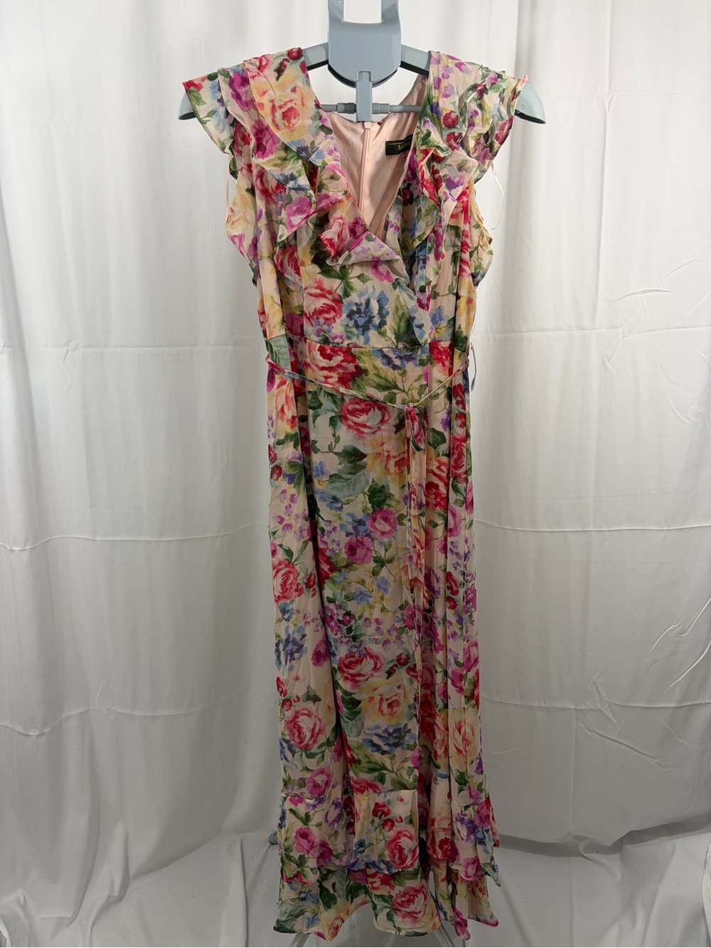 NWT Women’s Size 8P Floral Ruffle V-Neck Maxi Dress